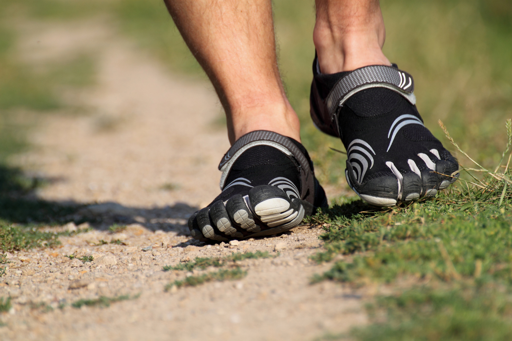 BAREFOOT RUNNING AND MINIMALIST SHOES: BETTER OPTIONS FOR FOOT HEALTH?